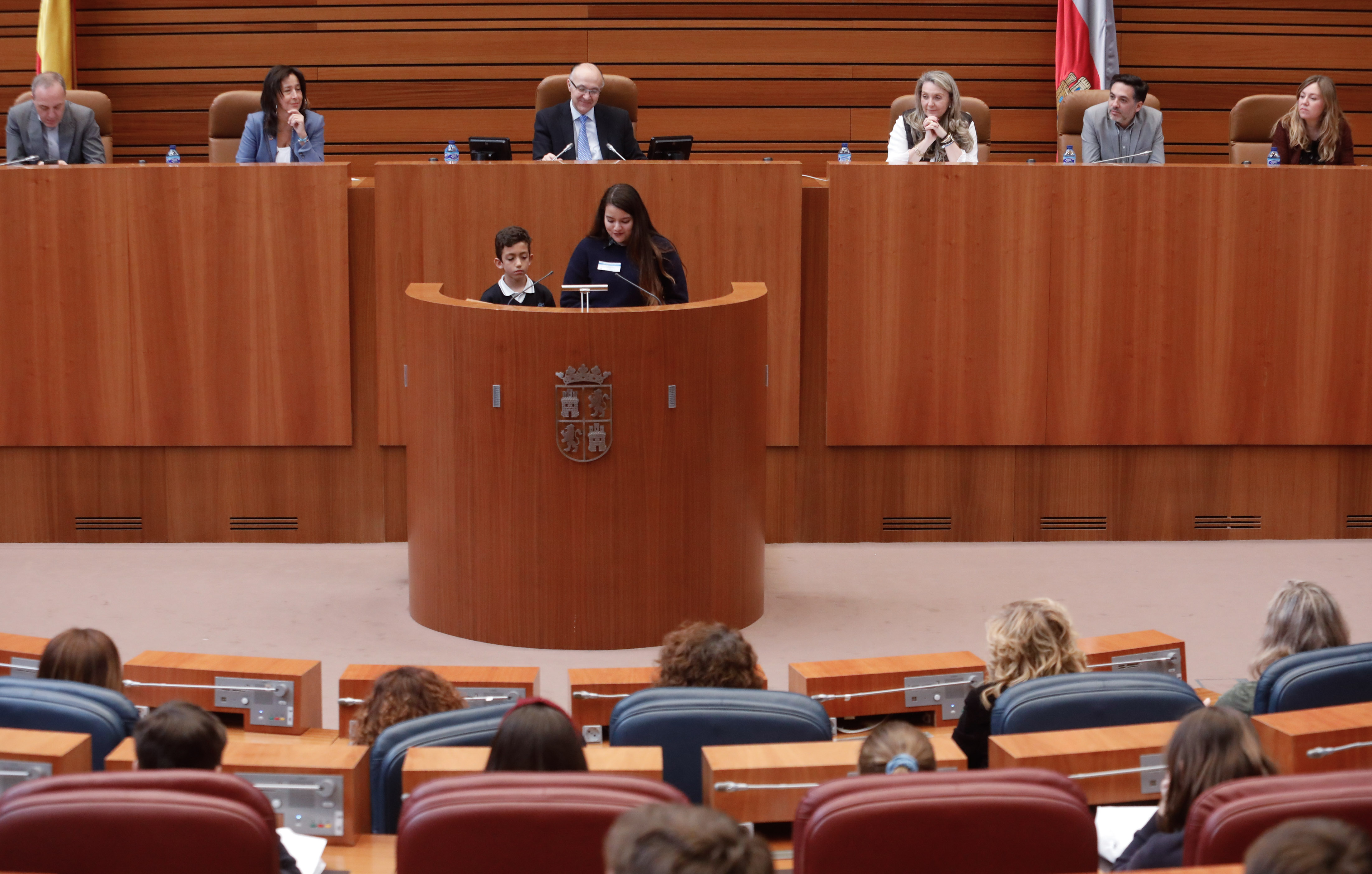 20190228 - Foto Intervención de dos alumnos durante la celebración del Pleno